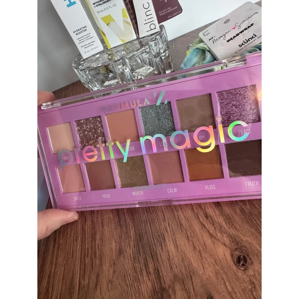 New Beauty Product Lot Skincare‎ Eyeshadow Palette Hair Accessory Set of 5